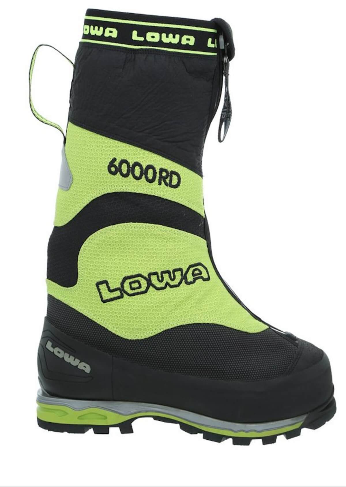 Lowa Expedition 6000 Evo mountaineering boots rental for Mount Elbrus